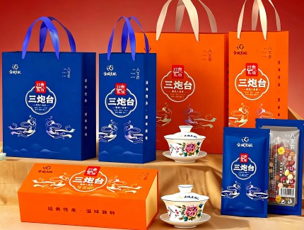 金城老碗｜藏在蓋碗里的蘭州魂，千年三炮臺，一盞暖茶贈親友